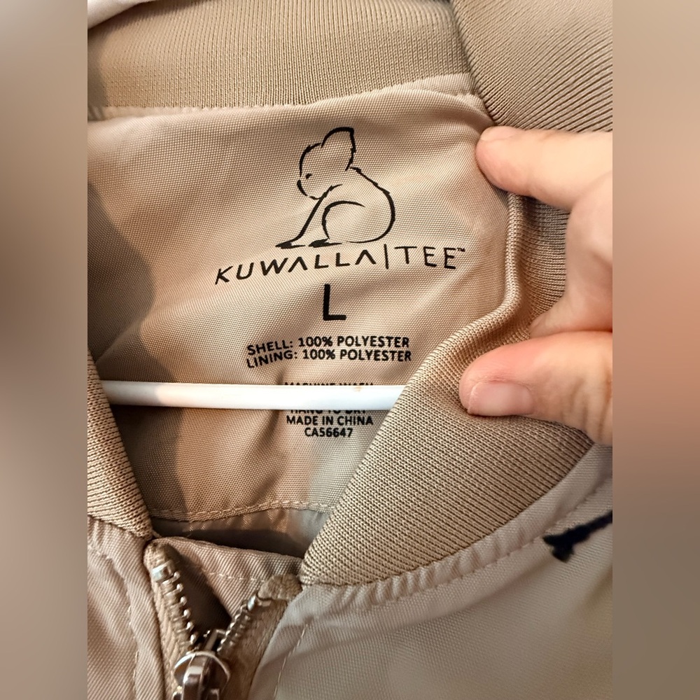 ✨ Kuwalla Tee Neutral Tan Beige Full Zip Bomber Jacket Utility Pocket Size L 🧥❤️ - Picture 3 of 16
